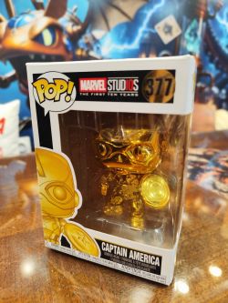 Funko Pop ! Marvel Studios 10 Golden Captain America #377 Bobble-Head